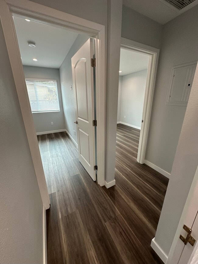 Building Photo - Casa Denver # 2