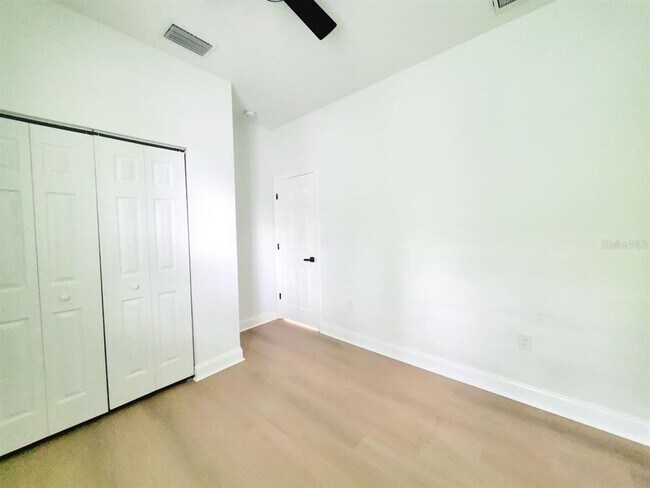 Building Photo - 2616 E Cayuga St