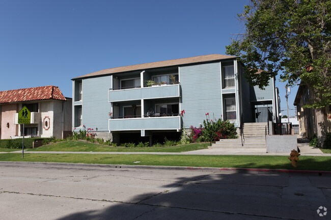 Building Photo - 7025 Vassar Ave