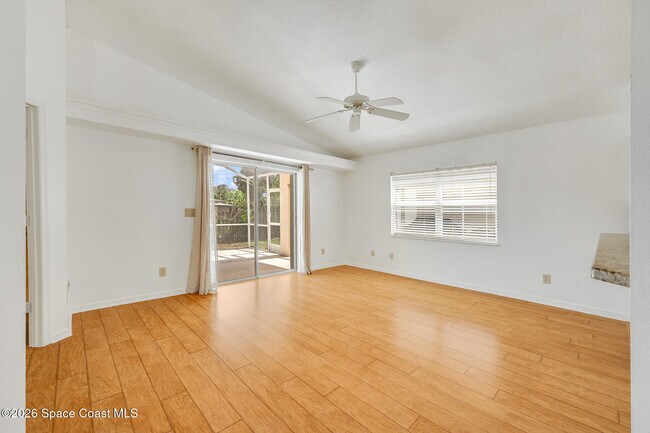 Building Photo - 330 Las Olas Dr