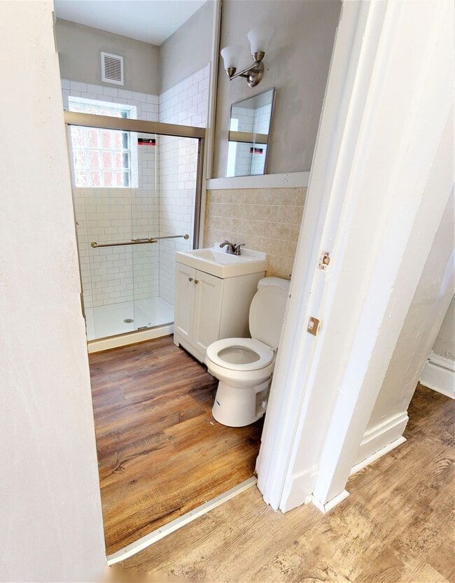 Building Photo - 2357.50 N High St