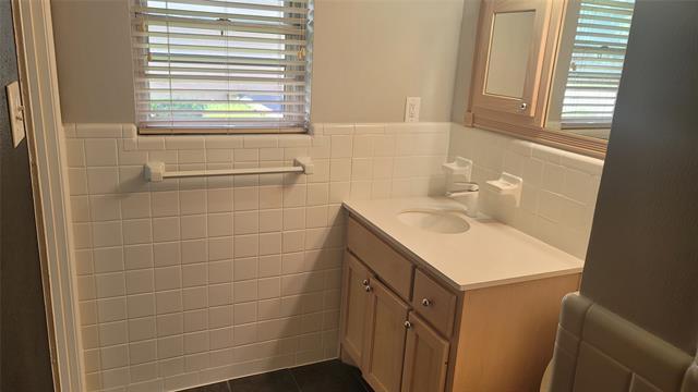 Building Photo - 630 Woodacre Dr