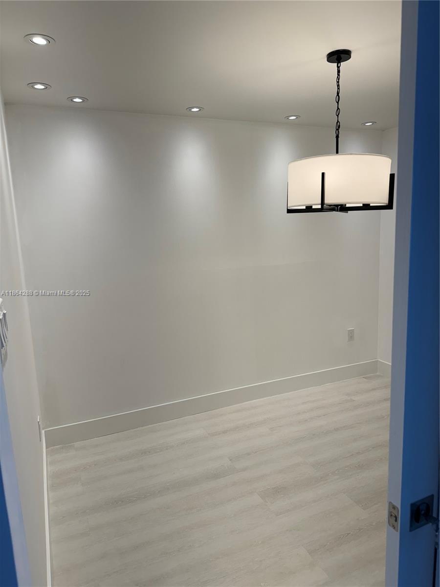 Building Photo - 18071 Biscayne Blvd