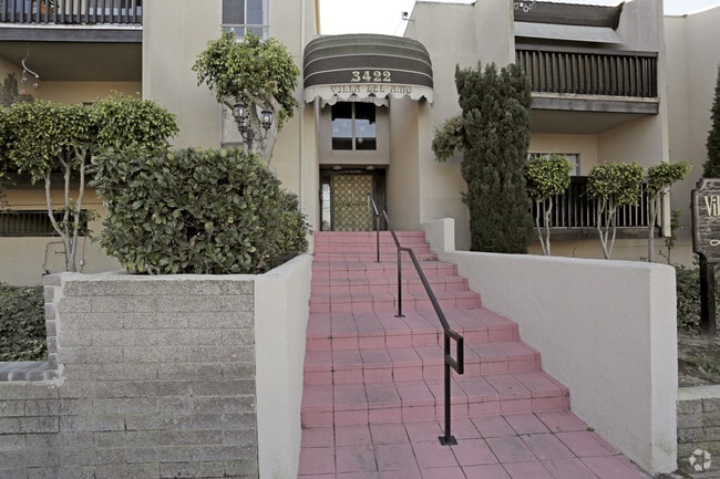 Building Photo - Villa Del Amo Apartments