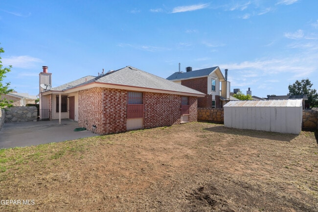 Building Photo - 5612 Mickey Mantle Ave