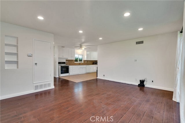 Building Photo - 6549 Mt Whitney Dr