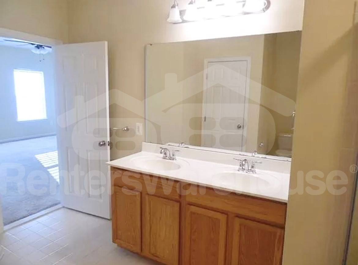 Building Photo - 1612 Hardwick Ct