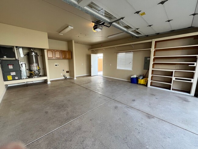 Building Photo - Upgraded and Beautiful Spacious 4 Bedroom ...