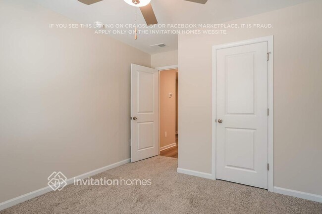 Building Photo - 954 Greenville Wy