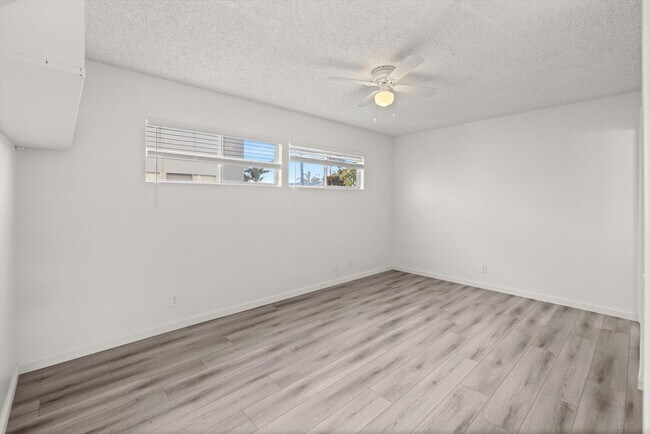 Building Photo - 6685 Sabado Tarde Rd