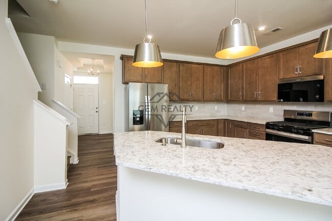 Building Photo - 6184 Belay Dr