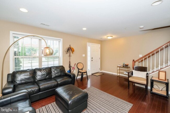 Building Photo - 9519 Smithview Pl