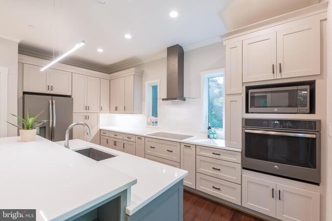 Building Photo - 224 Percheron Ct