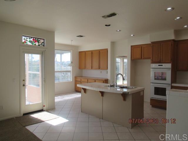 Building Photo - 552 Bayona Loop