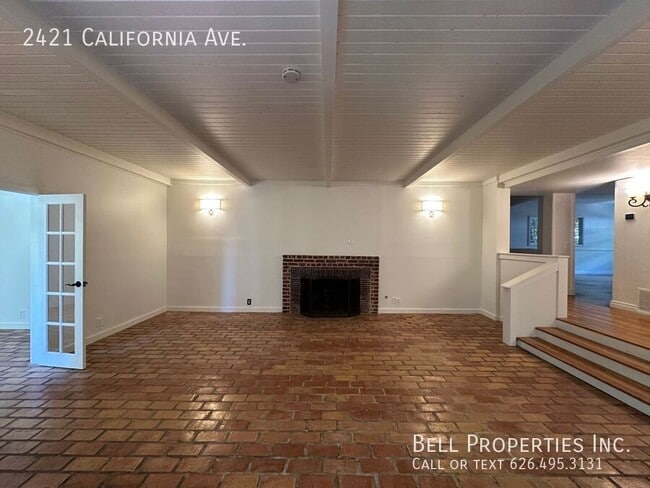 Building Photo - 2421 California Ave