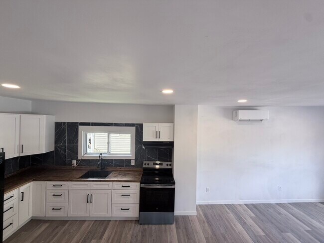 Building Photo - 312 Swatara Ave
