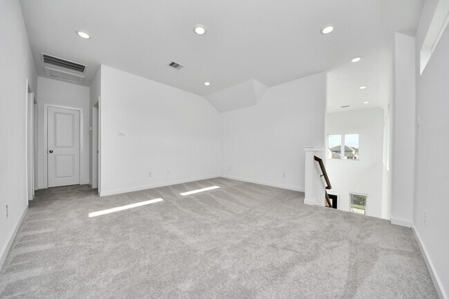Building Photo - 27443 Sunterra Village Dr