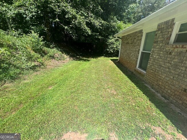 Building Photo - 648 Nelby Ct