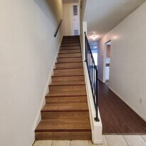 Building Photo - 15421 Weldon Dr