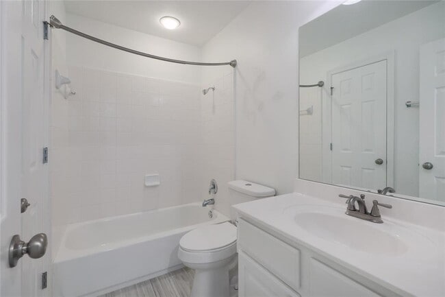 Building Photo - 2279 Fernspring Dr