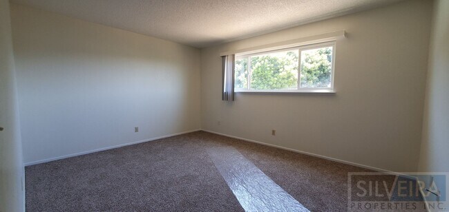Building Photo - Three Bedroom Home In Orcut/Santa Maria