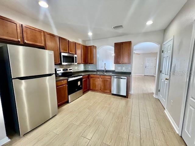 Building Photo - 15633 Stable Run Dr