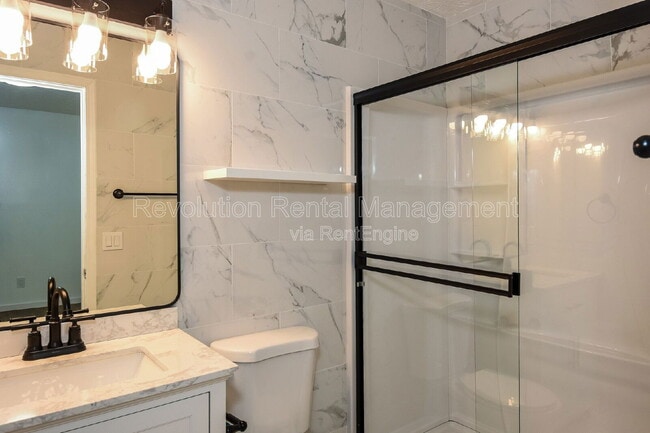 Building Photo - 1307 Sweet Pine Dr