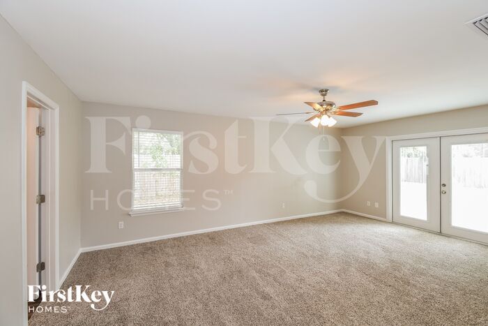 Building Photo - 11293 Martin Lakes Dr N