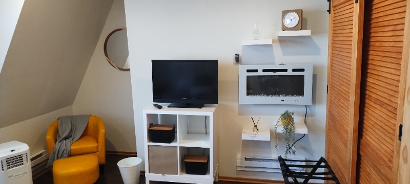 Building Photo - 3306 Powhatan Ave