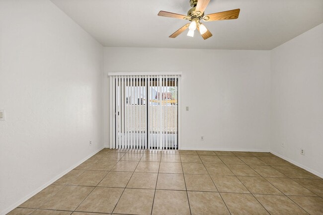 Building Photo - 4 bedroom home in Central Tucson