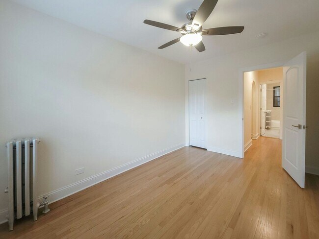 Building Photo - 1606-1 West Sunnyside Avenue, Unit 1