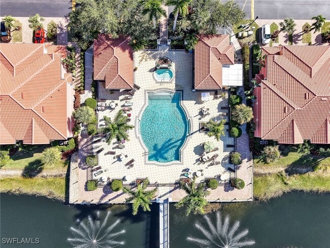 Building Photo - 20241 Estero Gardens Cir