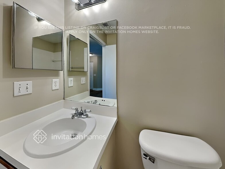 Building Photo - 9220 Arborwood Cir