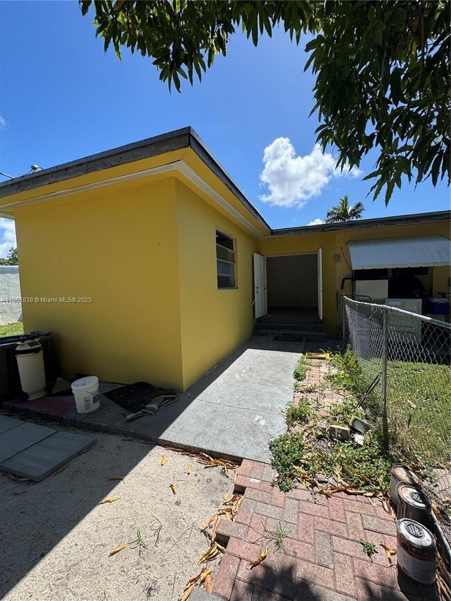 Primary Photo - 100 NW 64th Ct