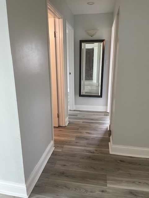 Building Photo - 267 Shorewood Dr