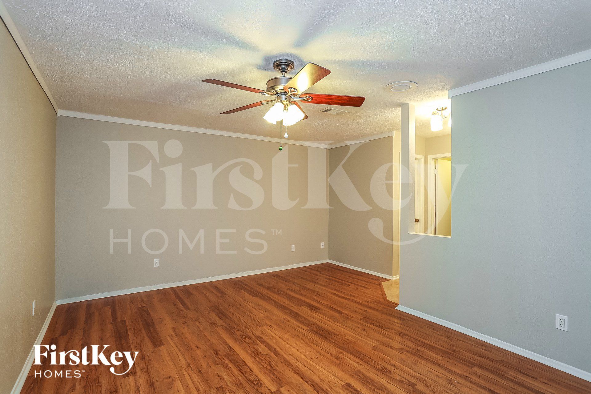 Building Photo - 613 W Castle Harbour Dr