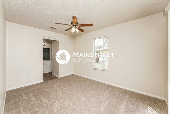Building Photo - 3 Bedroom Pet-Friendly Home in Sebastian, ...