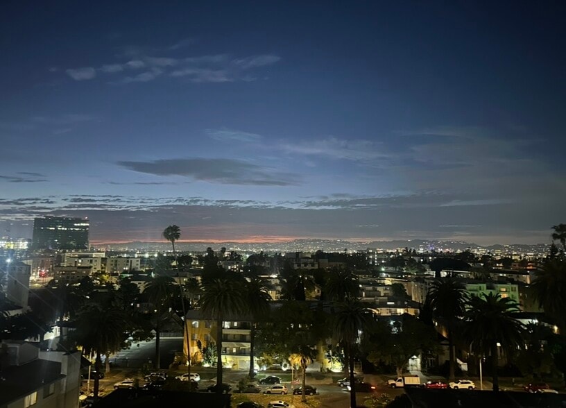Building Photo - 421 S La Fayette Park Pl