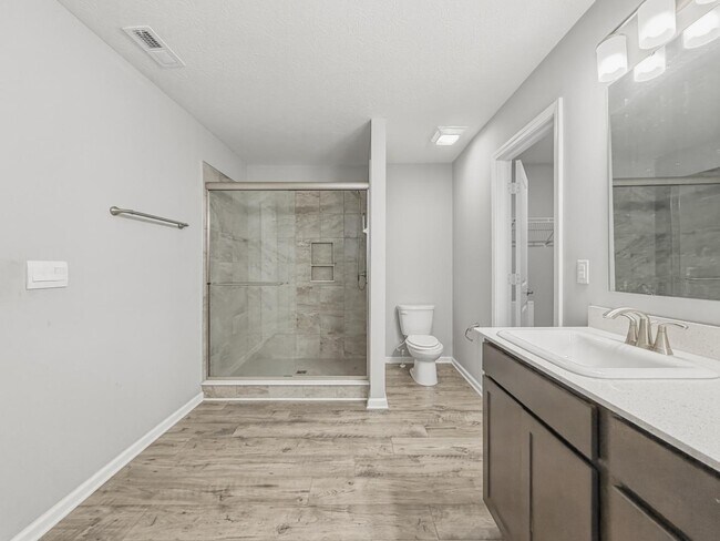 Building Photo - 2557 Plano Dr