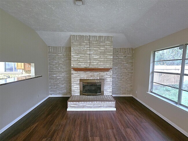 Building Photo - 6402 Barrygate Dr