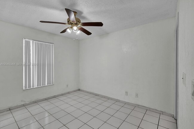 Building Photo - 768 SW 9th St