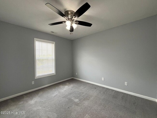 Building Photo - 1508 Thoroughbred Trail