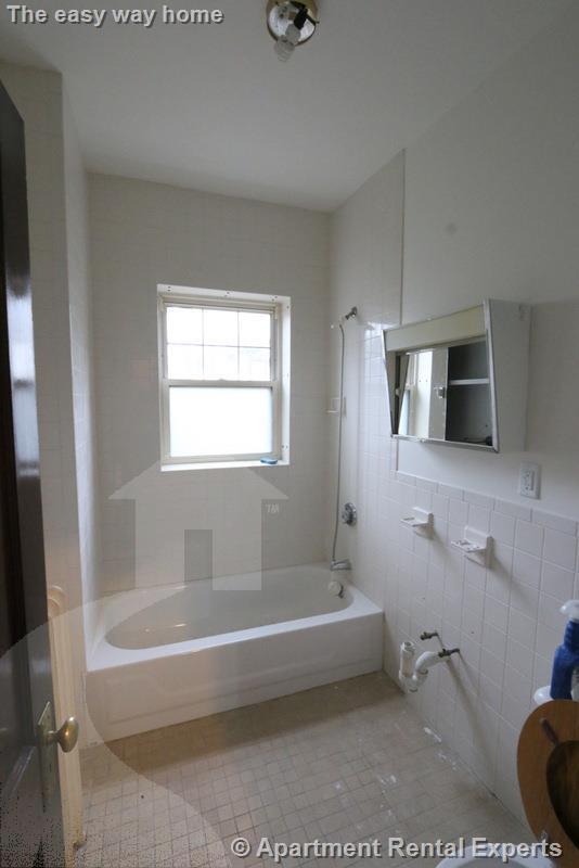 Building Photo - 163 Summer St