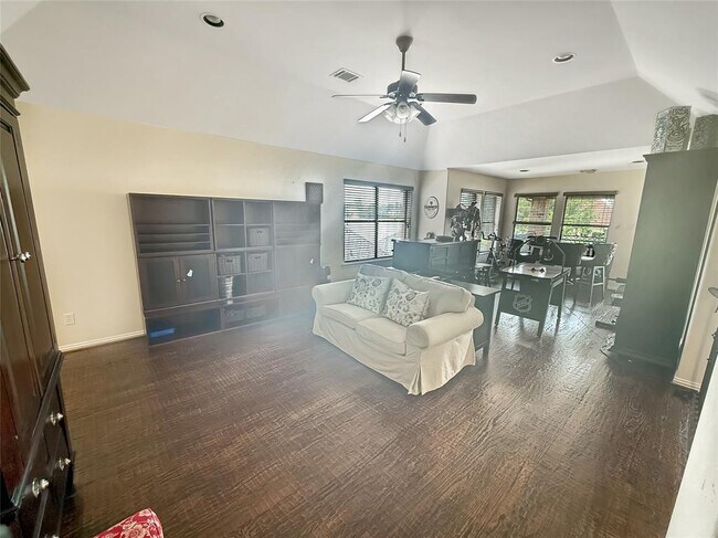 Building Photo - 154 Bauer Point Cir