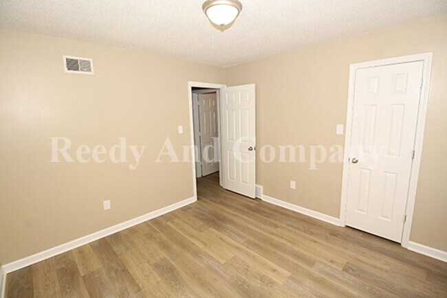 Building Photo - 4496 Green Creek