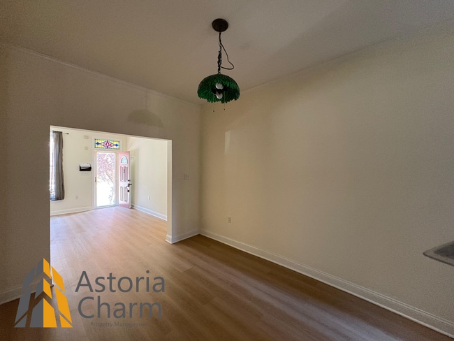 Building Photo - Backyard Fire Pit, Rooftop Terrace, and Mo...