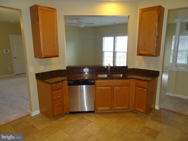 Building Photo - 7557 Stoney Run Dr