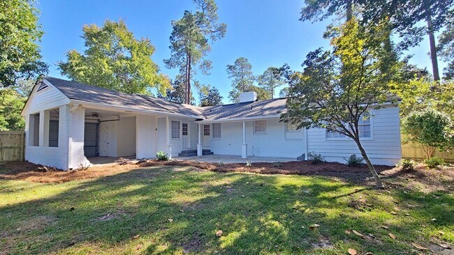 Building Photo - Modern Charm: Spacious 4-Bedroom Home with Inviting Amenities in Valdosta, GA