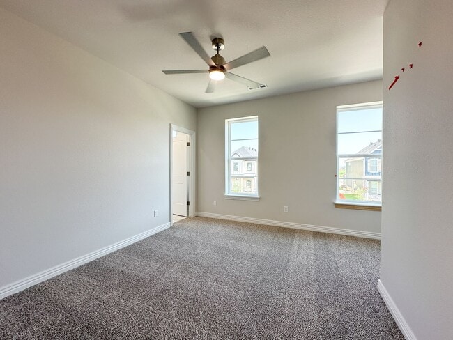 Building Photo - 4437 W Bronco Dr