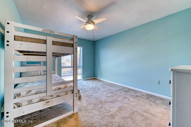 Building Photo - 2321 Costa Verde Blvd